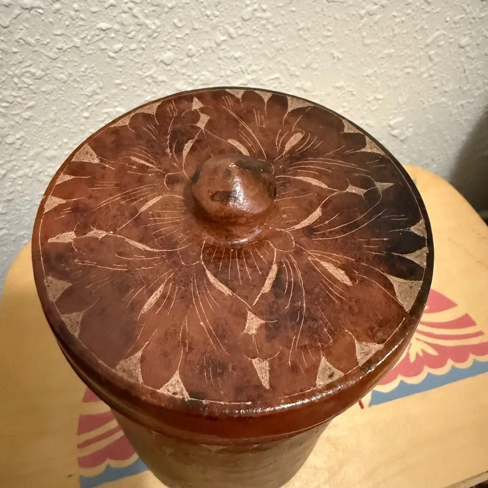 Pier 1 Handmade sasak Carved ceramic Canister with Lid Rustic Kitchen‎ Container